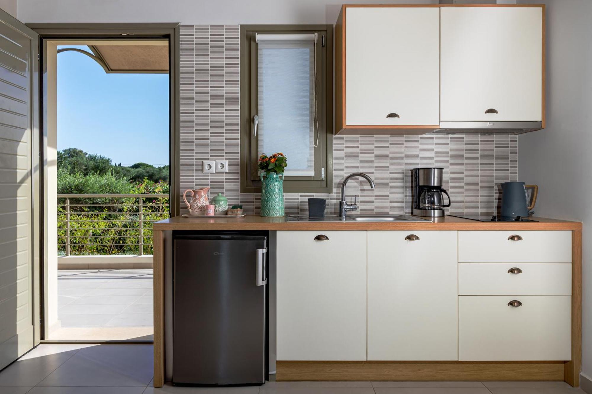 Callisto Seaside Homes & Suites Marathopoli Exterior photo